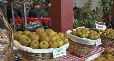 Azoka_Santalutz 2018050