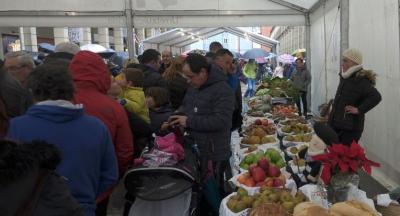 Azoka_Santalutz 2018016