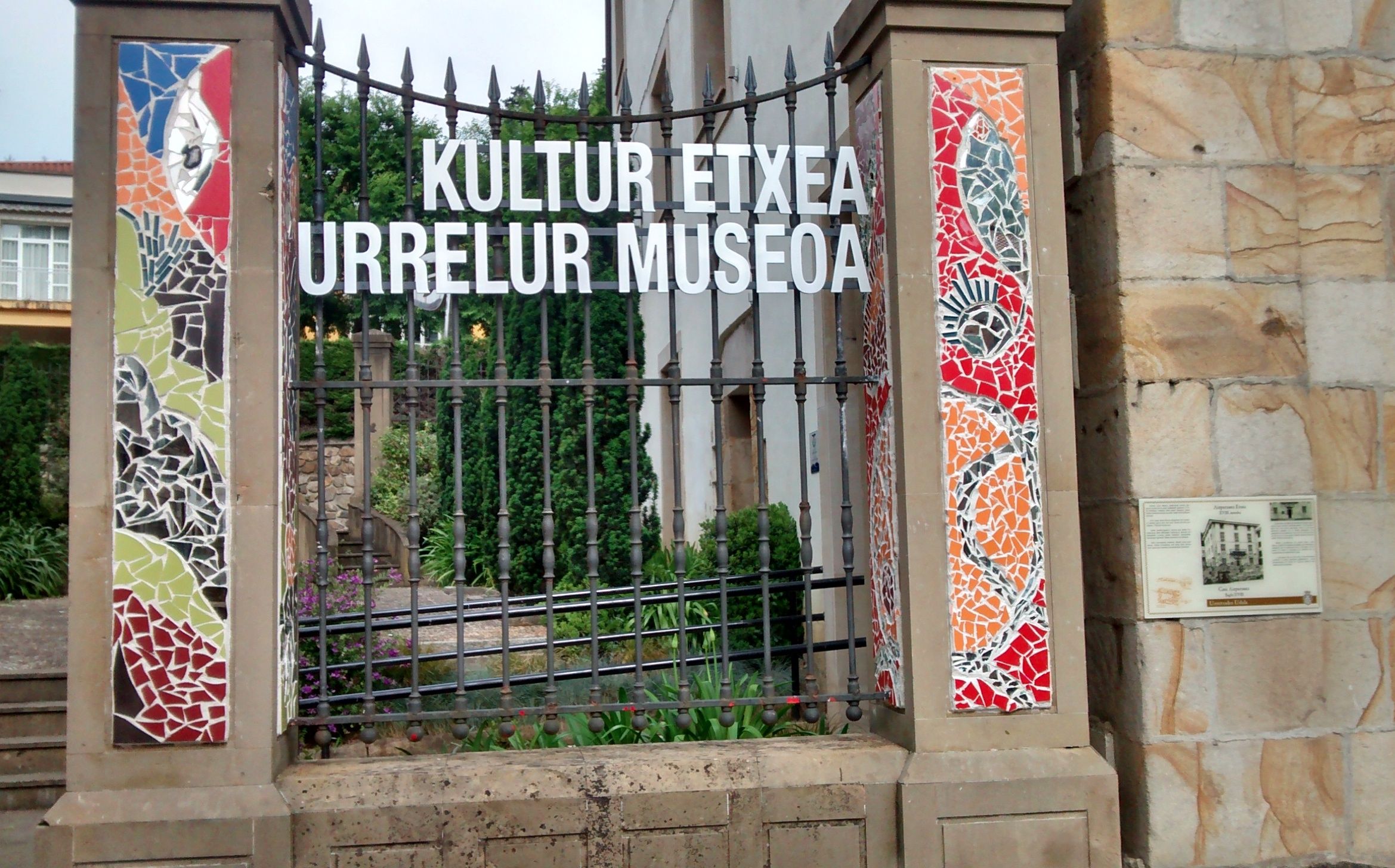 Museoen eguna ospatzen Urrelur museoan