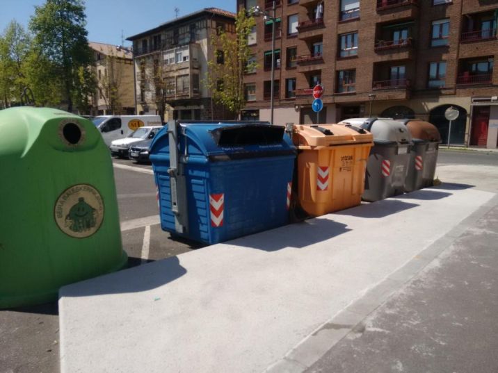 Bolumen handiko etxeko traste zaharren bilketa zerbitzuari berriro ekingo zaio